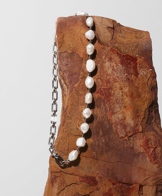 Baroque Pearls Revealed: Unraveling the Secrets of their Irregular Charm