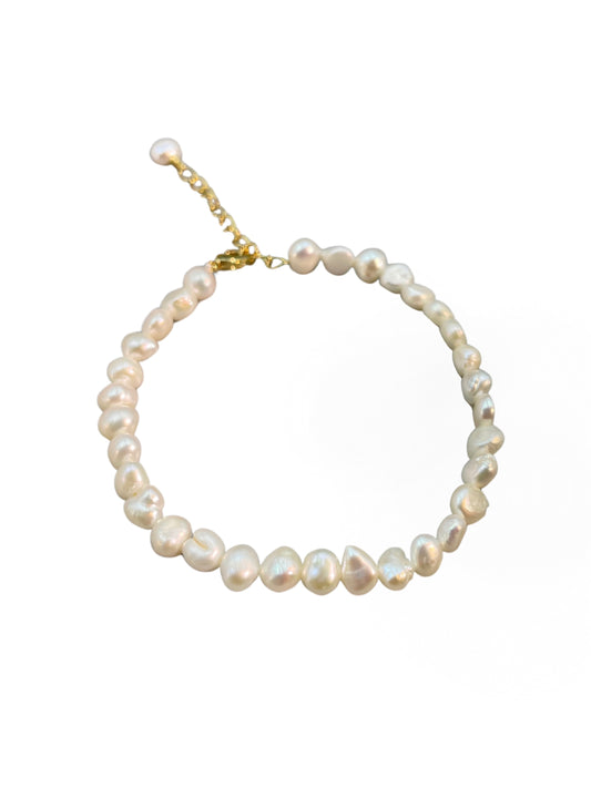 freshwater pearl | baroque pearl bracelet | Buds Fantasy